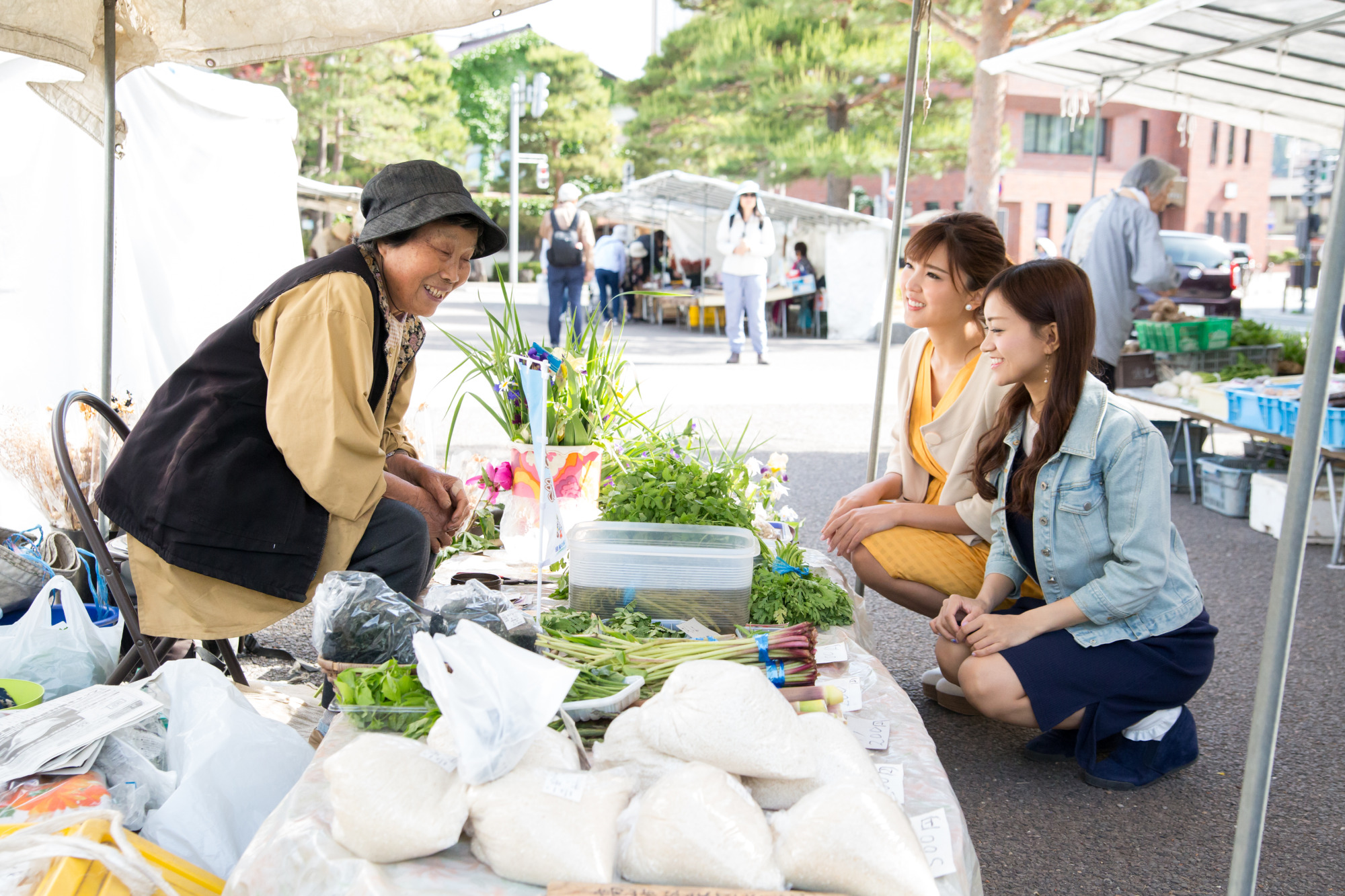 高山陣屋前朝市