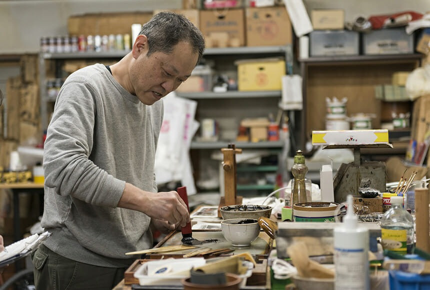 仕事場にて、野川さん近影