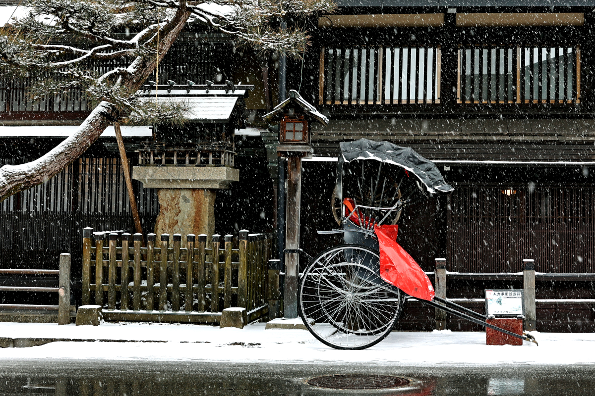 撮影地：高山市神明町