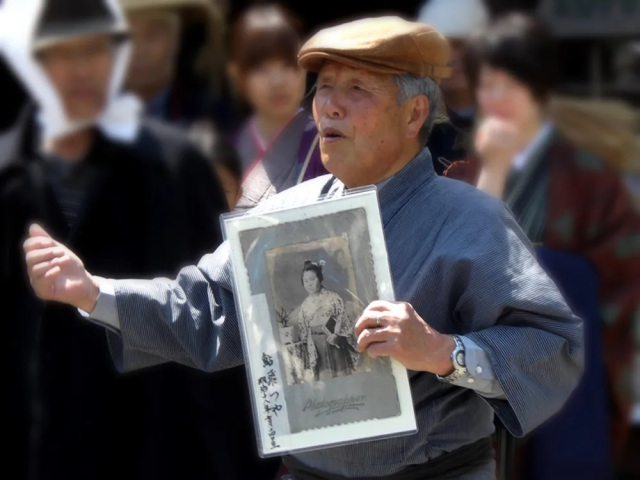 語り部　鮎飛さん