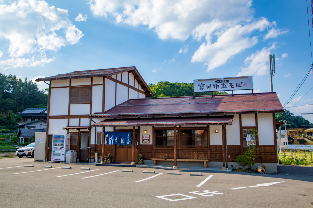 車で立ち寄りやすいお店