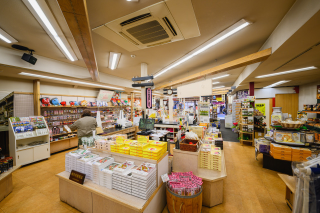 店内にはお土産がいっぱい！