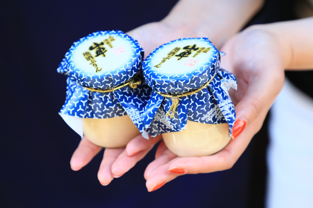 ロングセラーの人気商品「地酒プリン」