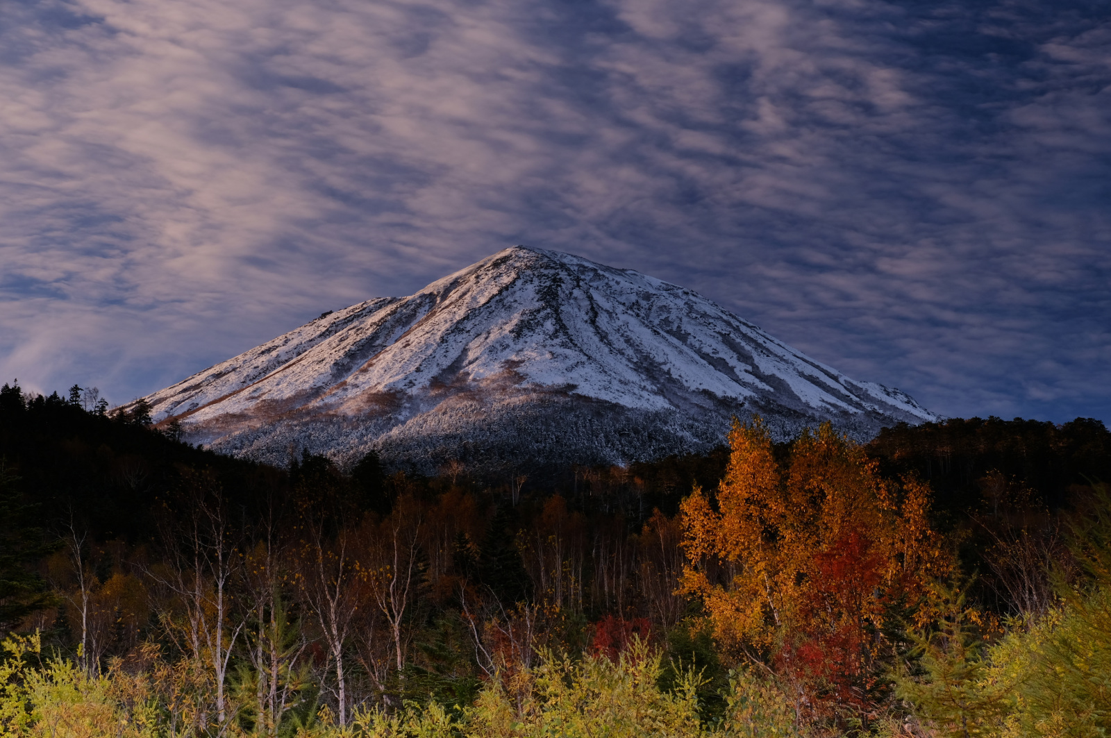 富士の高嶺に雪積もる飛騨高根 日和田富士