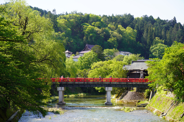 中橋