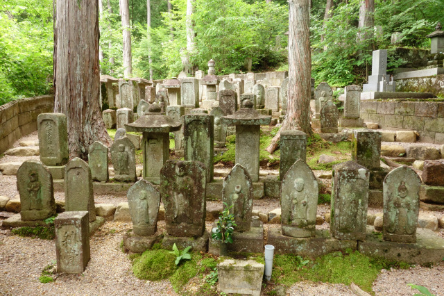 木地師の集団墓地（日本遺産構成文化財）