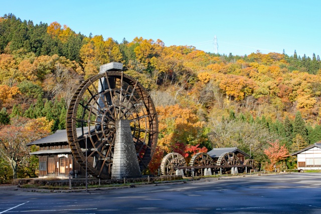 荘川の五連水車