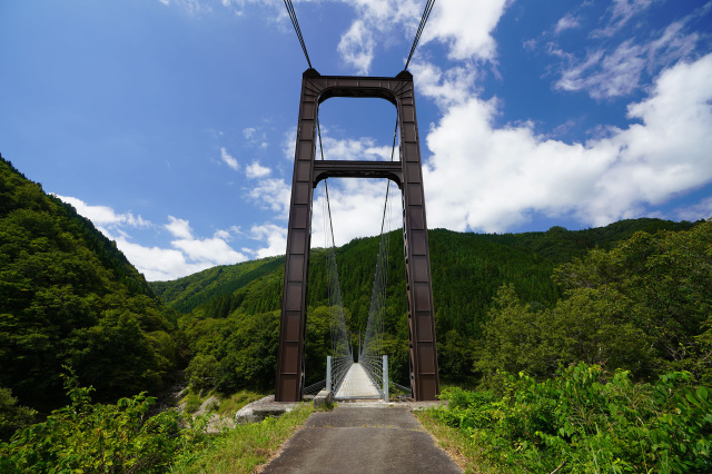 七間飛吊橋