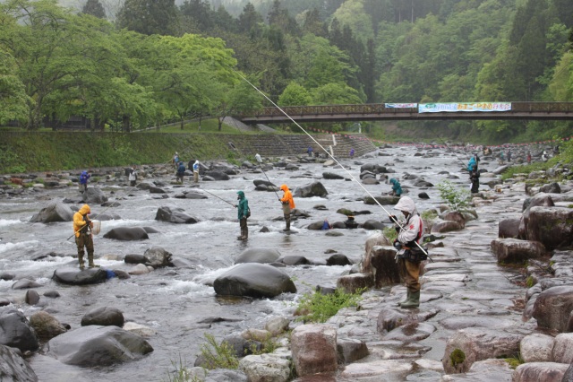 ひだ庄川清流やまめ釣り大会