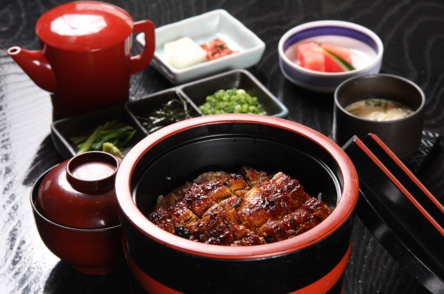 和食処 鰶