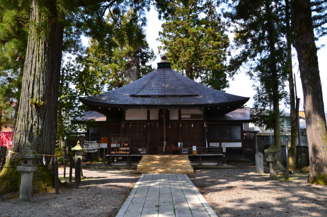 一本杉白山神社