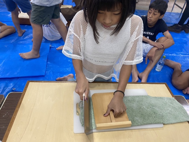 飛騨あさひコミュニティ広場「SUN・SUNハウス」夏のイベント企画  よもぎうどん手づくり体験（お試し）